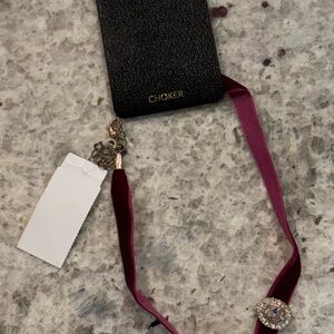 Velvet Gem Choker Necklace in Wine